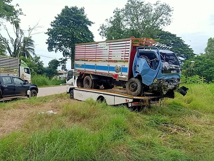 ติดต่อ รถยก รถลาก รถสิบล้อ